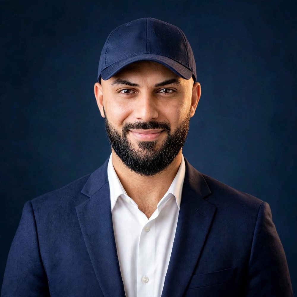 الفنان أحمد حرب